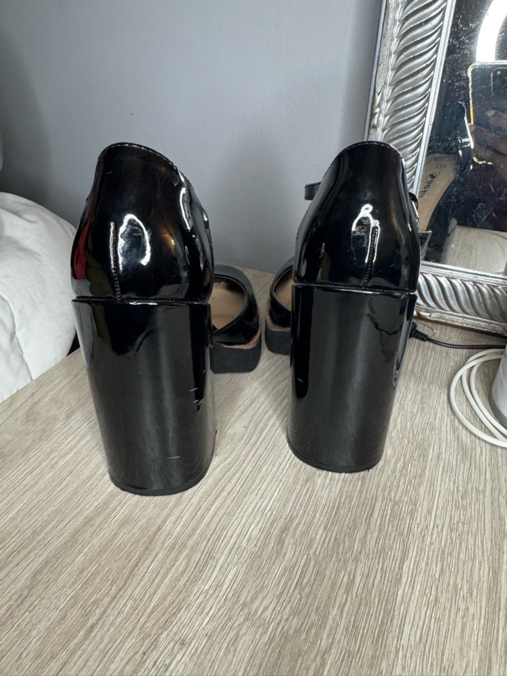 SHEIN Black Patent Platform Mary Jane Heels - Picture 3 of 3